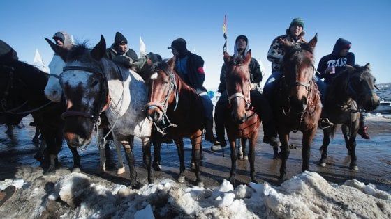 Trump gela i Sioux: decisione su oleodotto in North Dakota spetta a me