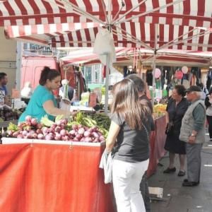Prezzi in risalita a maggio: aumento annuo dello 0,1%