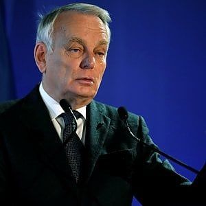 LafargeHolcim, le critiche di Ayrault per il muro di Trump