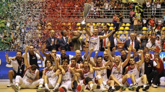 Basket, la Supercoppa apre la stagione: Milano sfida un altro tabù