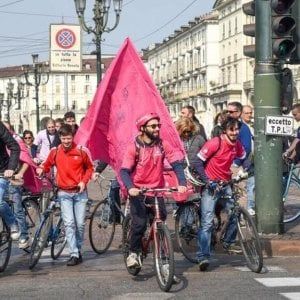 Foodora, a Torino lo scontro tra rider e azienda approda in Consiglio comunale