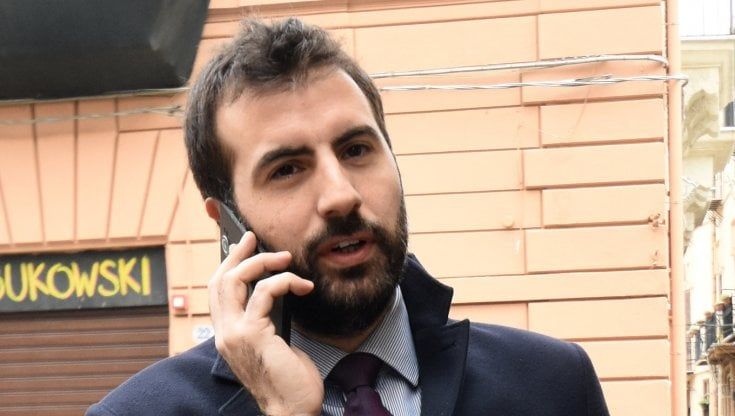 Palazzotto, l’anti-Salvini che appoggia Draghi (con Salvini)