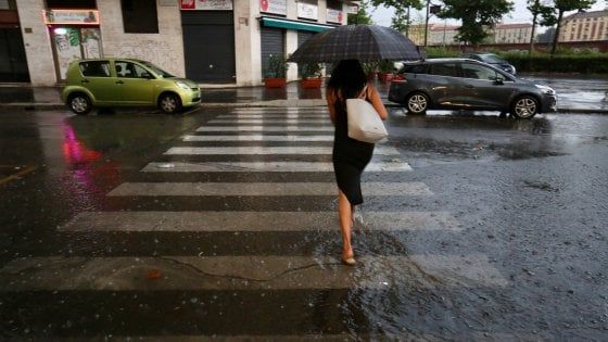Meteo, in arrivo il maltempo: temporali e rovesci al Nord