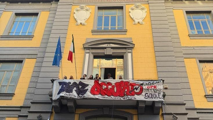 Napoli, altri tre istituti occupati: Diaz, Serra e liceo Pansini