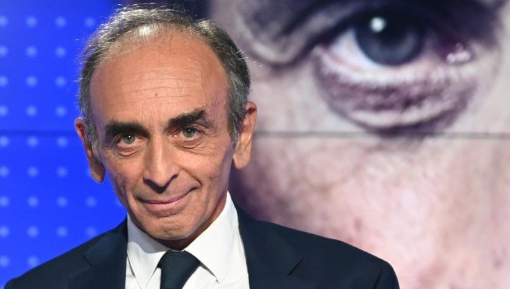 Francia, il giornalista di estrema destra Eric Zemmour supera nei sondaggi Marine Le Pen 