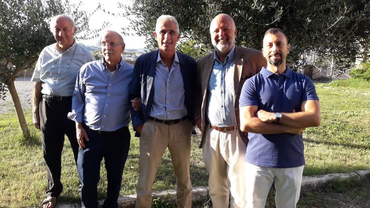 Quelle vedette tra scope e pale che difendono l'Aventino