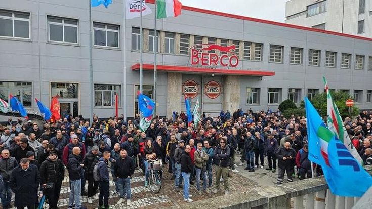 Licenziati 480 operai alla Berco di Copparo, l’azienda del gruppo Thyssenkrupp. I sindacati: “Risposta sarà dura”