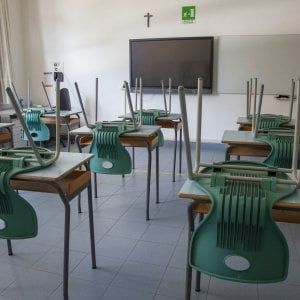 Coronavirus, primi casi di scuole chiuse: in Calabria un sindaco ferma due istituti