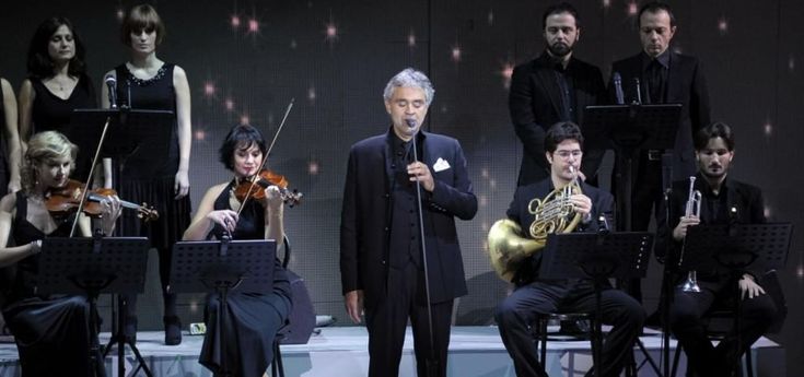 La voce di Andrea Bocelli e la bacchetta di Zubin Mehta per il "Teatro del Silenzio"
