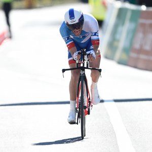 Ciclismo, Giro Romandia: Pinot vince la crono, Quintana resta leader