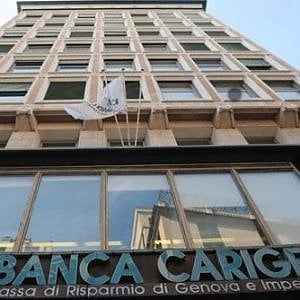 Carige taglia mille dipendenti e 120 filiali. Risparmi in aumento del 100 per cento