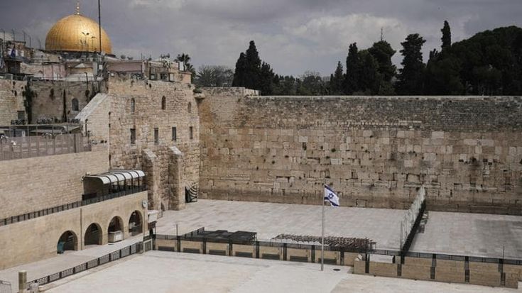 Le sette Pasque nella Gerusalemme deserta per la guerra