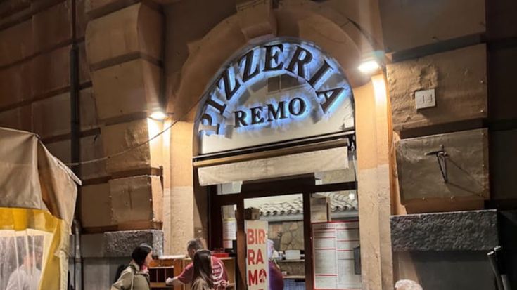 Pizzeria Remo a Testaccio, estorsione da 160mila euro al titolare: “Se non mi dai i soldi ti ammazzo”
