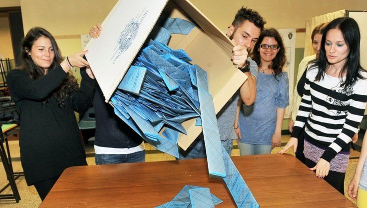 Ius Scholae, la cittadinanza ai figli dei migranti spaventa la destra