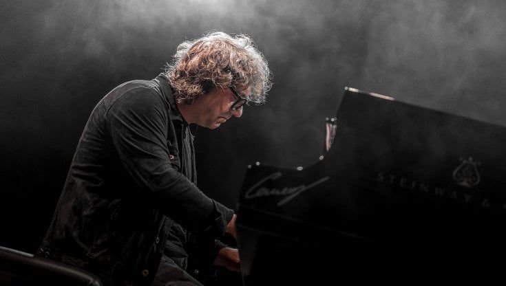 Il pianista Remo Anzovino: "La mia colonna sonora dell'alba a contatto con la natura"