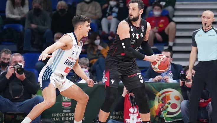 Basket, Coppa Italia: la seconda semifinale è Virtus Bologna-Tortona