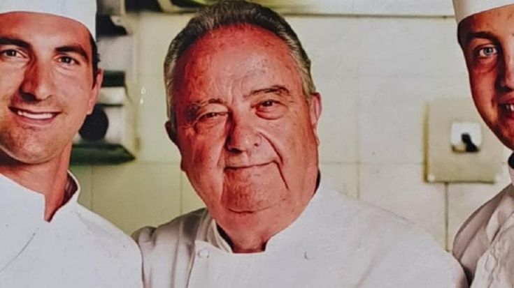 Addio a Aimo Moroni, decano degli chef milanesi: sui tavoli de Il Luogo ha visto crescere la città
