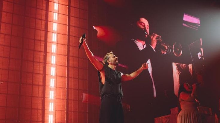 Marco Mengoni al Palazzo dello Sport: “Quanto è bella la fragilità”