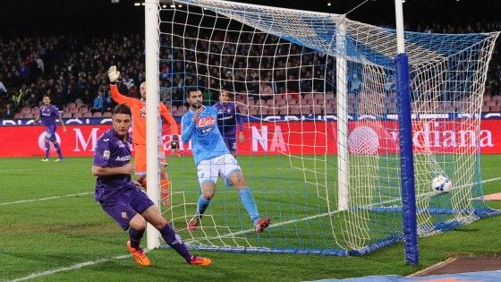 Napoli-Fiorentina 0-1, Joaquin allontana gli azzurri dal secondo posto