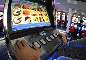 Mini casin&ograve;, il tecnico<br />&egrave; il figlio di "Marechiaro"