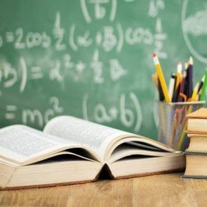 Piemonte, da oggi il via alle domande per avere il buono scuola: ma solo on line 