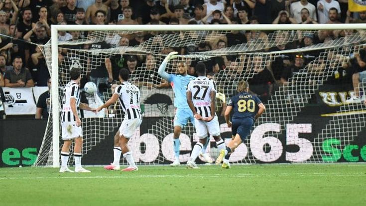 Frattesi e Gudmundsson, la Lazio vince 2-1 a Udine e resta a punteggio pieno