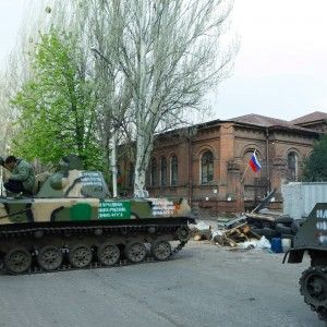 Ucraina, "Mosca pronta ad agire come in Georgia". Giornalista Usa rapito da filorussi
