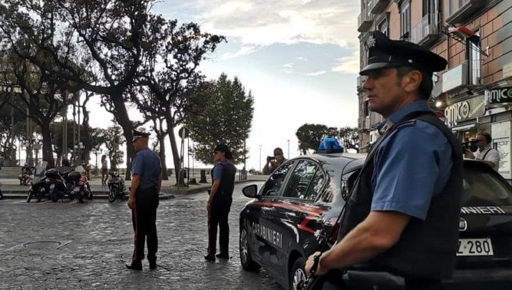 Droga, racket e ingerenze nella politica: sgominato clan mafioso nel Catanese