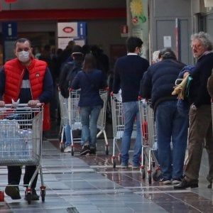 Coronavirus, domenica sciopero in Liguria dei lavoratori dei supermercati
