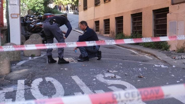 Allarme alla sinagoga per una borsa sospetta, gli artificieri la fanno brillare: piena di carta