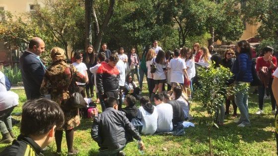 Il giardino degli Scalzi, un'oasi verde per i bimbi nel cuore di  Materdei 