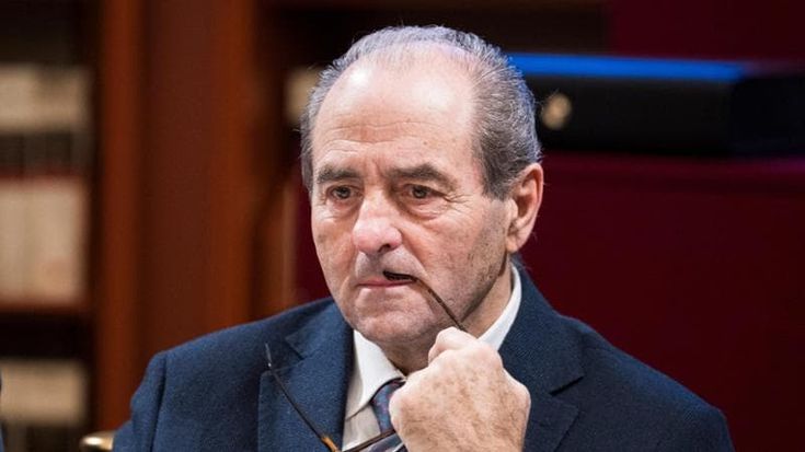 Raggiro ad Antonio Di Pietro, spariti 73mila euro di risarcimento con il trucco della nuda proprietà