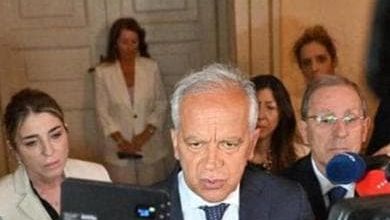 Migrante libico rientra dalla Germania: c'è l'ok di Piantedosi. È la prima volta