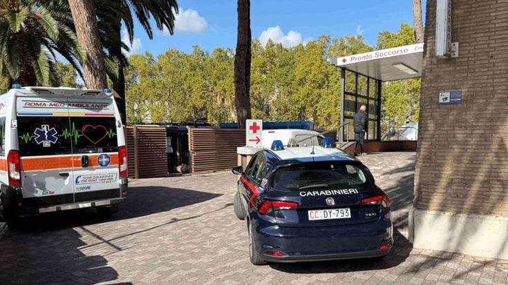 Rompe lo zigomo a un autista Ncc in centro, poi aggredisce una guardia giurata in ospedale: arrestato