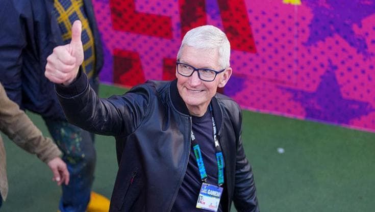 Apple, Tim Cook celebra cinquant’anni di di “think different”