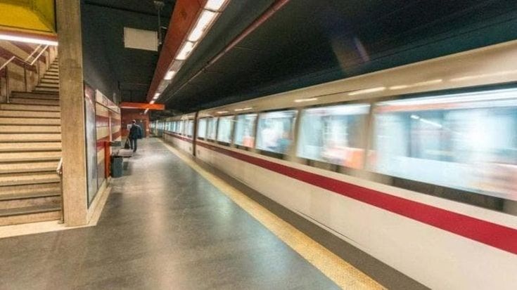 Sciopero dei mezzi pubblici, Salvini precetta e taglia l’agitazione. L’Usb la sposta al 9 ottobre e la mantiene di 24 ore