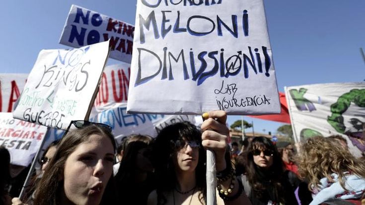 La via stretta della legislatura