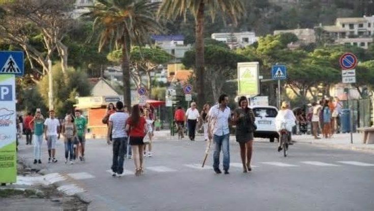 Mondello a piedi, ora è vero: prima tappa il 15 giugno. Navette gratis ogni 10 minuti