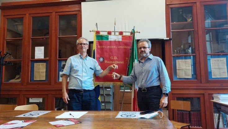 Scuola, i saluti del dirigente Guido Campanini: in pensione dopo undici anni al liceo Romagnosi 
