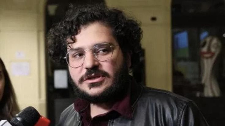 Patrick Zaki nel fango a spalare: “Volevo aiutare la mia città”