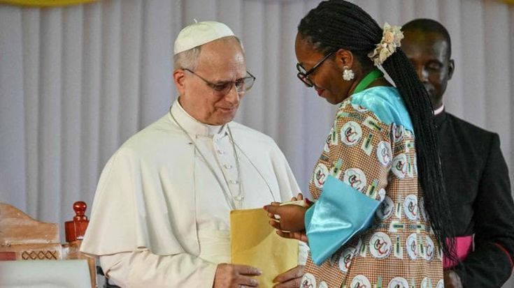 Leone XIV mette in guardia i giovani africani da corruzione, intelligenza artificiale e emigrazione