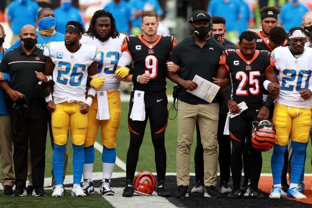 Nfl, antirazzismo e pubblico di cartone per il Covid