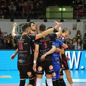 Volley, Superlega: la Lube blinda il primato. Trento cade in casa