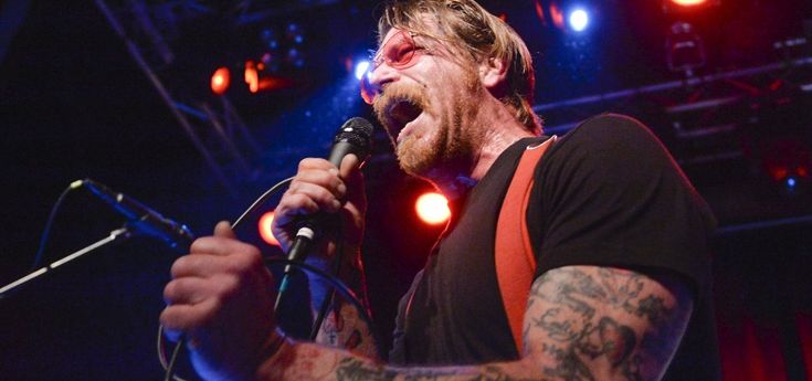 Gli Eagles of Death Metal tornano a Parigi. Gratis all'Olympia chi ha il biglietto del Bataclan
