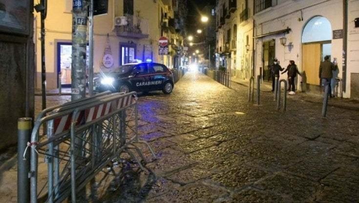 Movida a Napoli, il Tar respinge la richiesta di sospensione dell'ordinanza del sindaco
