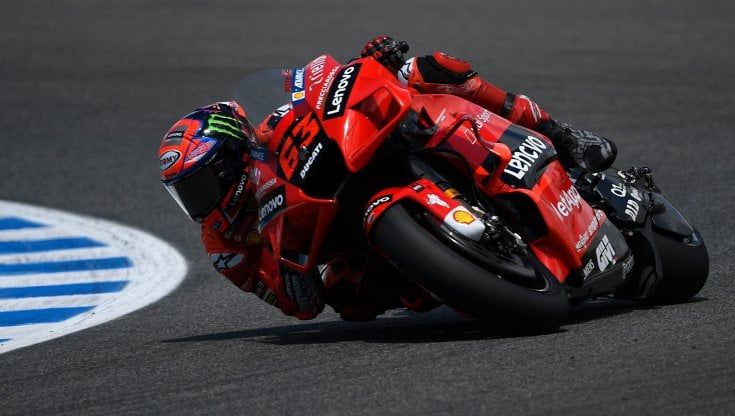 MotoGp, Bagnaia veloce e felice: "Che bello andare forte a Jerez, mi riesce tutto facile". Rossi: "Troppo lento"