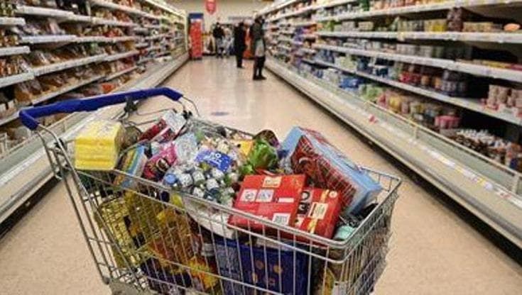 Come funziona il test del finto cliente, causa di 3 licenziamenti nei supermercati Pam in Toscana