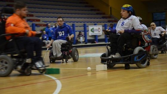 Passione e formazione oltre ogni ostacolo: il wheelchair hockey per i ragazzi del Mezzogiorno