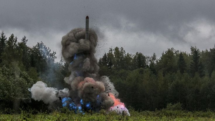 Trattato sui missili, la reazione russa. E la Polonia chiede le atomiche Usa