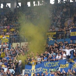 Razzismo, Verona: sospesa chiusura curva. Figc: "Nuove indagini"